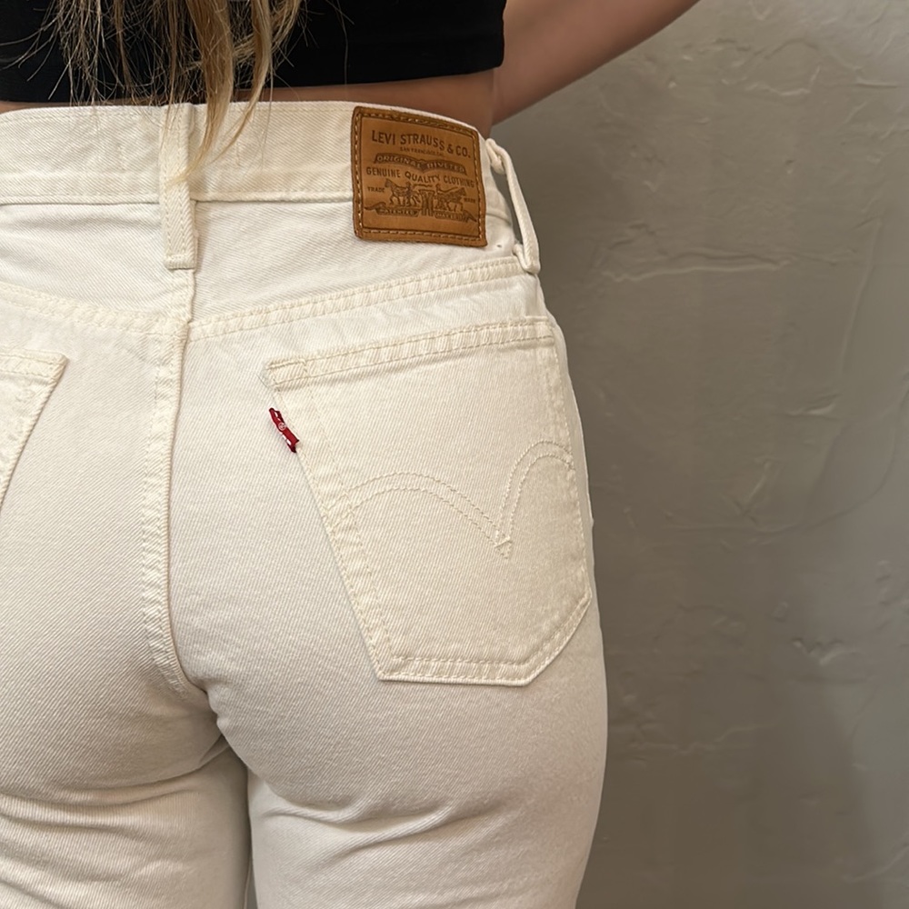 Levi’s white jeans